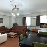 White Crown Apartman Ve Yasam Merkezi
