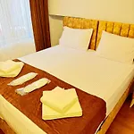 Tavra hotel