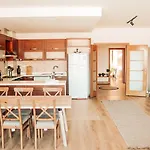 Bosphorus View Oasis 3 Br- 2 Ba Apartment