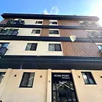 Rose Point Residence