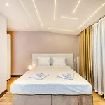 Port Apart Hotel