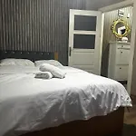 Hotel&Suites