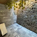 Constatntinos Suites Hotel
