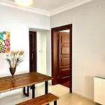 Spacious Flat, 4Br, 4Acs, Taksim, Uelk 1