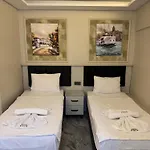 Mar Boutique Apartment