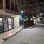10 Mins To Takism - Cenrtal & New Modern Flat