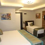 Grand Kavi Hotel
