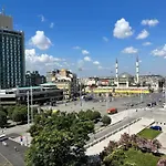 Wonder Homes - Cozy Penthouse, Terrace, Taksim Mete 16