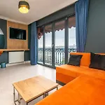 216 Bosphorus Suite