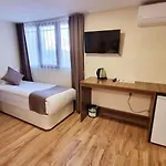 La Pearl Konaklama