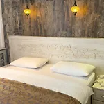 Elegance Asia Hotel