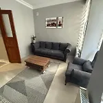 Gunes Hause