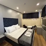 Spinel Hotel - Old City