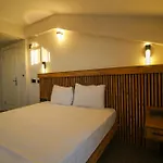 Kaya Hotel Saw