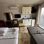 Taksim Holiday Inn Suite