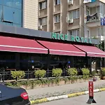 Nice Royal