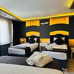 Elisa Hotel