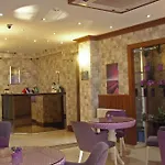 East Hotel Suite
