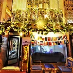 The Beyoglu House