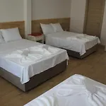 Yues Hotel