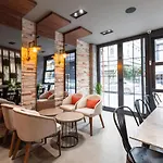 Sherry Suites Karakoey