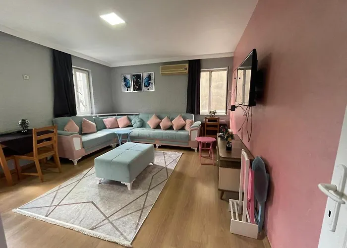 Taksim Flower Suit And Apartments