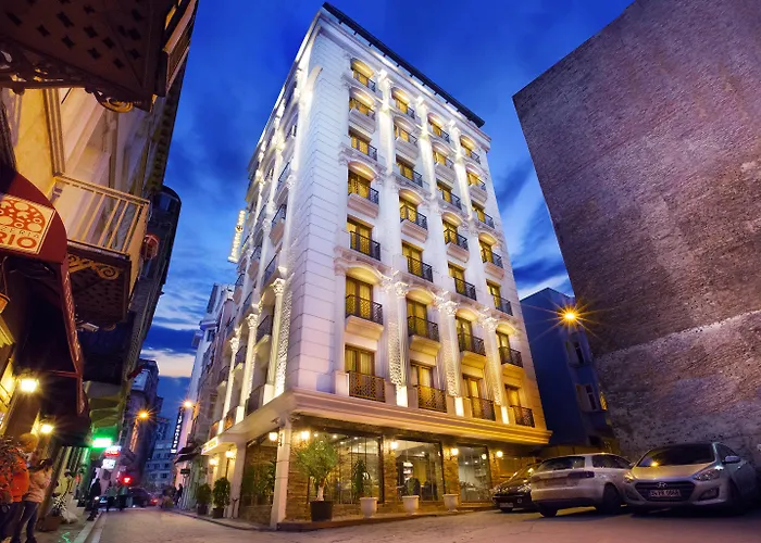Taksim Pera Center Hotel