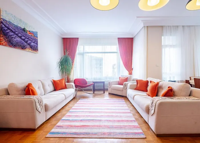 Cozy Flat Near Bagdat Street In Suadiye