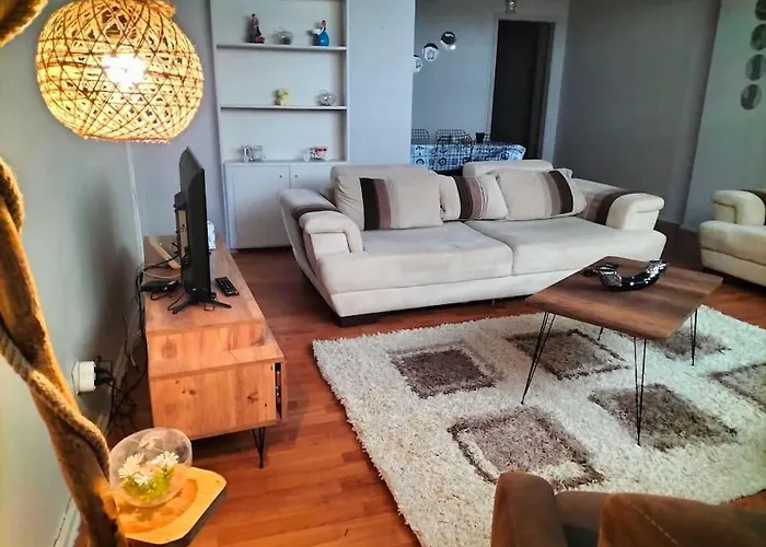 Oezcan Sisli 02