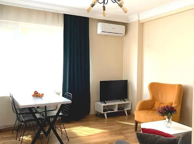 1+1 w/Netflix close to Taksim, Nişantaşı, Bomonti