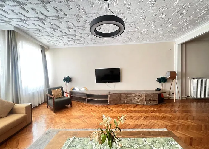 Spacious And New Family Apartment
