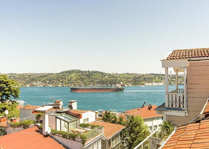Bosphorus View Flat With Terrace In Arnavutkoy