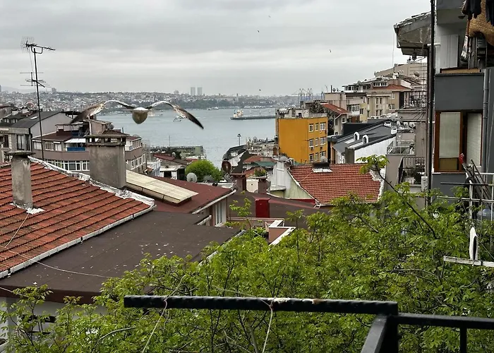 Cute Flat Cihangir