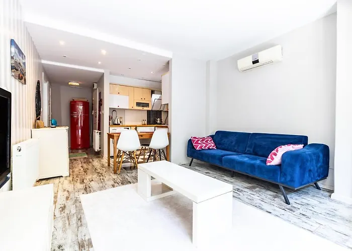Flat W Garden 10 Min To Bull Statue In Kadikoy