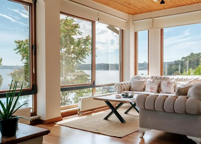 Bosphorus View House With Garden 5 Min To Coast