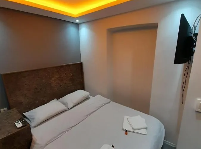 La Perla Hotel