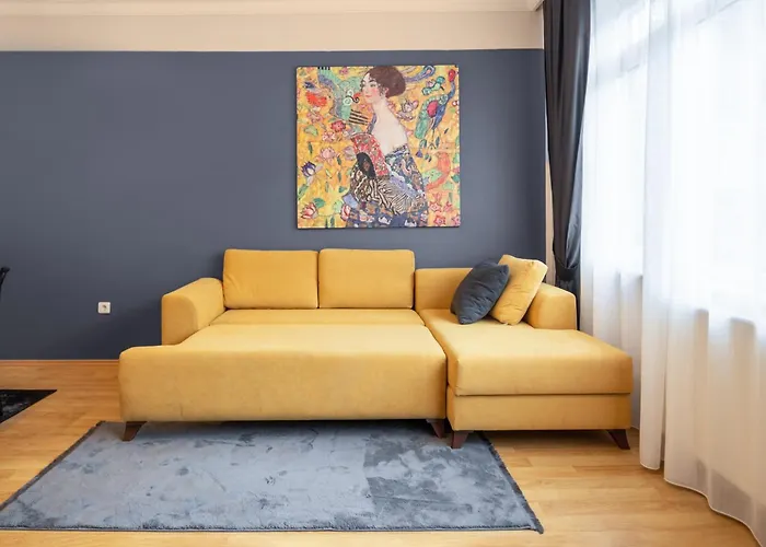 Luxury Flat W/Exceptional Terrace & Bosphrous View