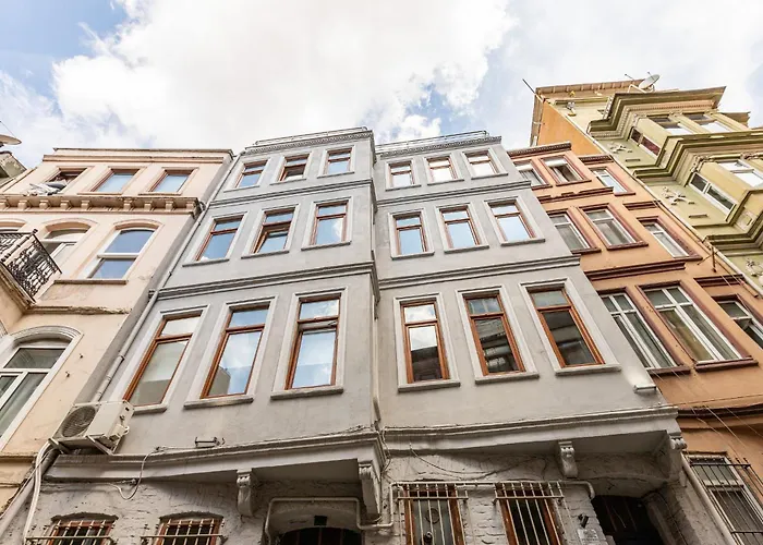 Pin Exclusive Studio Taksim