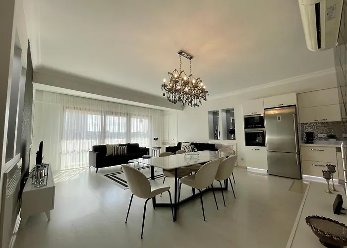 Kaplan Luxury Family Flat - 3 Bedrooms With Air Conditioning & Heating In The City