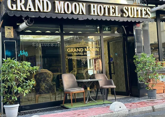 Grand Moon Hotel Suites