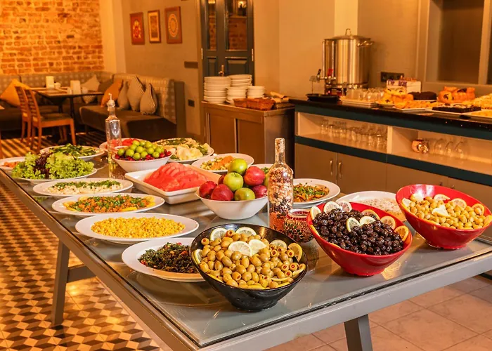 Azade Premier Hotel