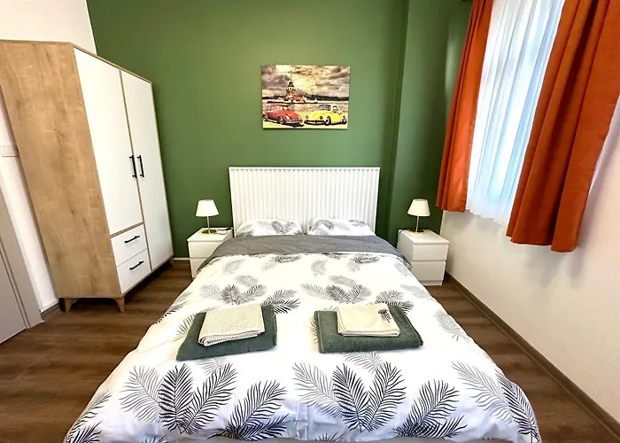 Yellowhouse Room 2