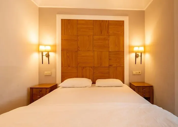 Spacious Apartment, 1-Min To Taksim Square