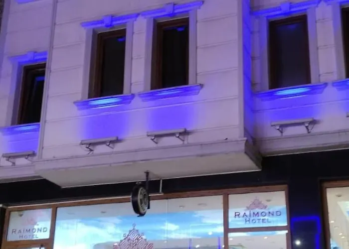Raimond Hotel