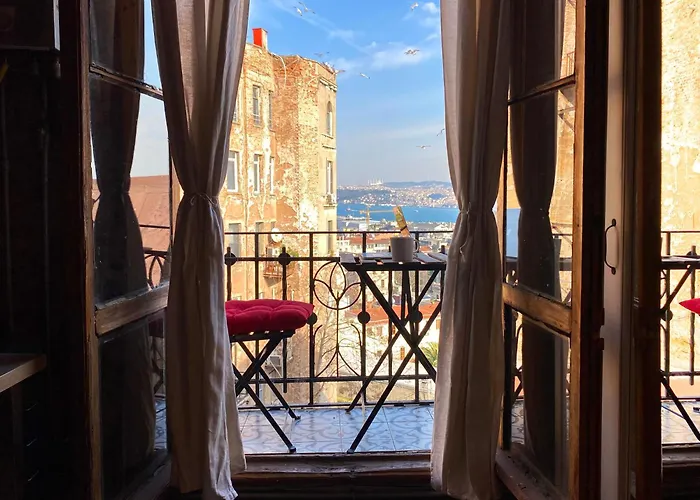 Entire Apartment With Amazing Seaview Terrace Near Galata Tower