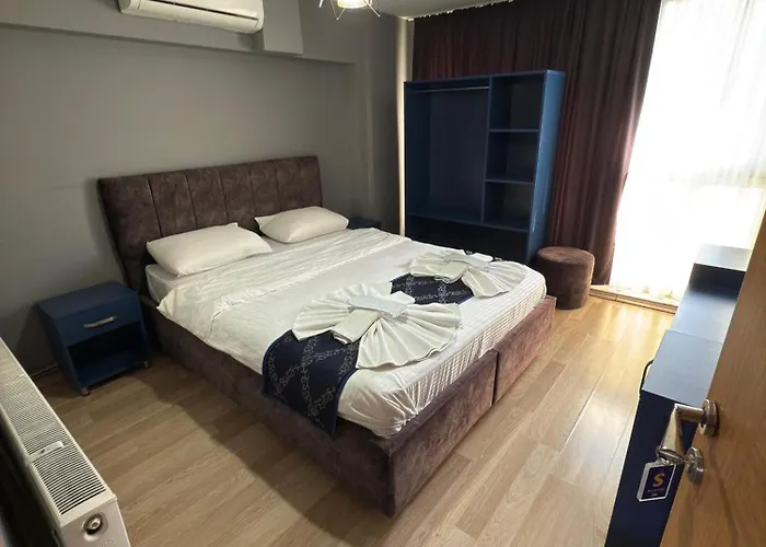 Royal City Hotel Old Town