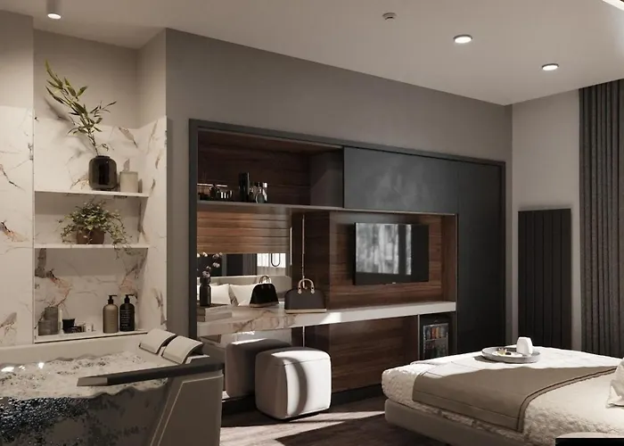 Second Suit Hotel