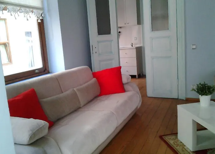 Aretias Antique House