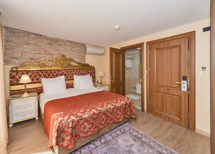 By Murat Royal Hotel Galata