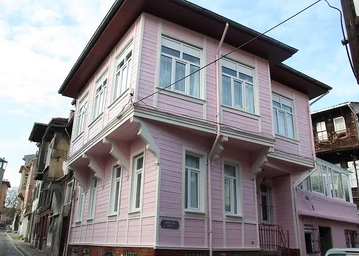Piya Hostel